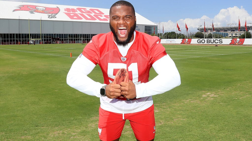 Bucs Olb David Walker