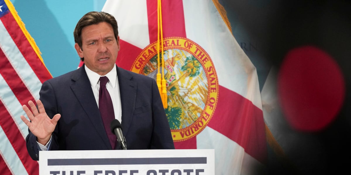 Lawsuit challenges DeSantis authority on Florida redistricting session