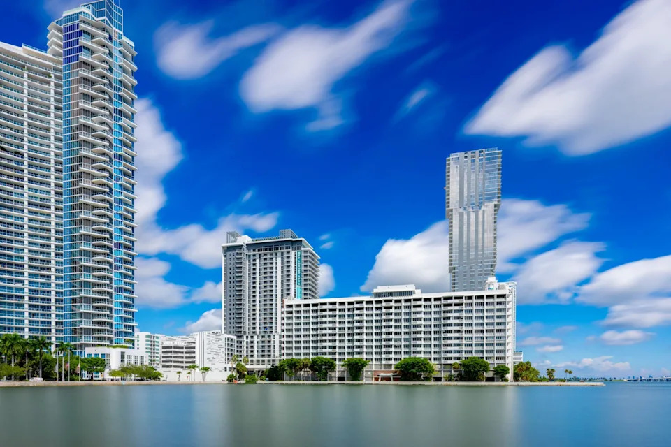 Biscayne 21 Condominium Association going through legal battles between owners and developers