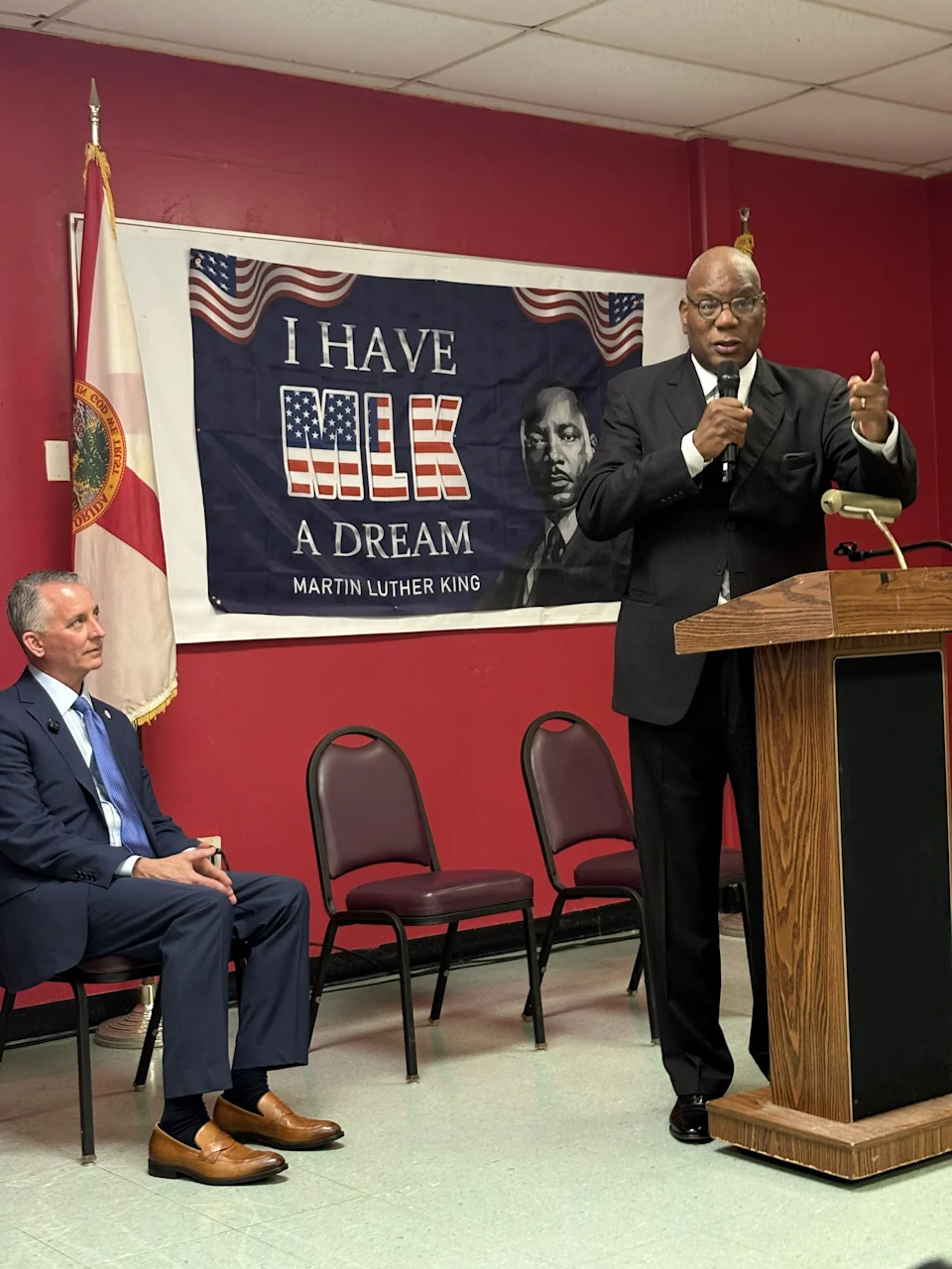 The Rev. R.B. Holmes introduces Democratic gubernatorial candidate David Jolly at a town hall meeting in Tallahassee, Feb. 9, 2026