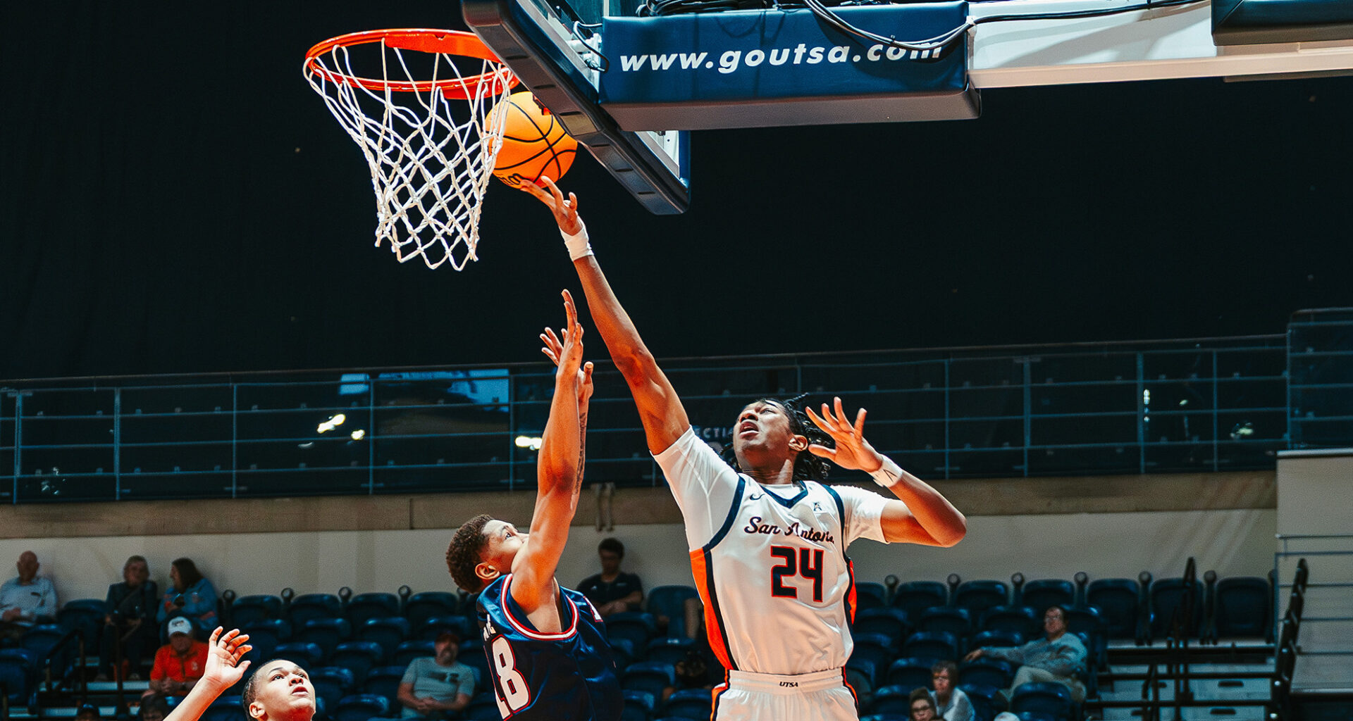 Florida Atlantic slips past UTSA in defensive struggle - UTSA Athletics