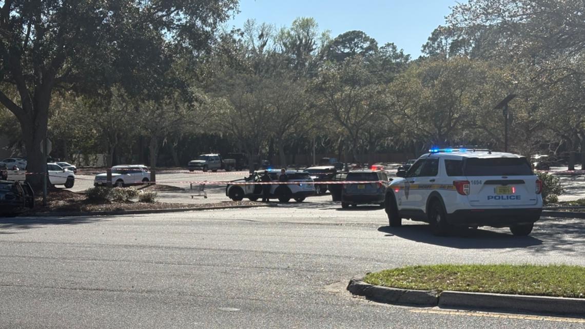Jacksonville police investigating reported shooting near Mandarin Lowe's