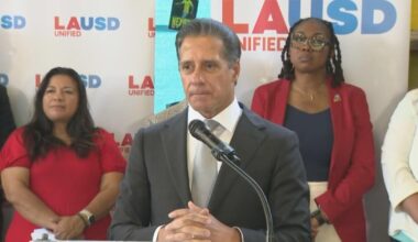 Alberto Carvalho raid centered around time as Miami-Dade County Public Schools superintendent, source says