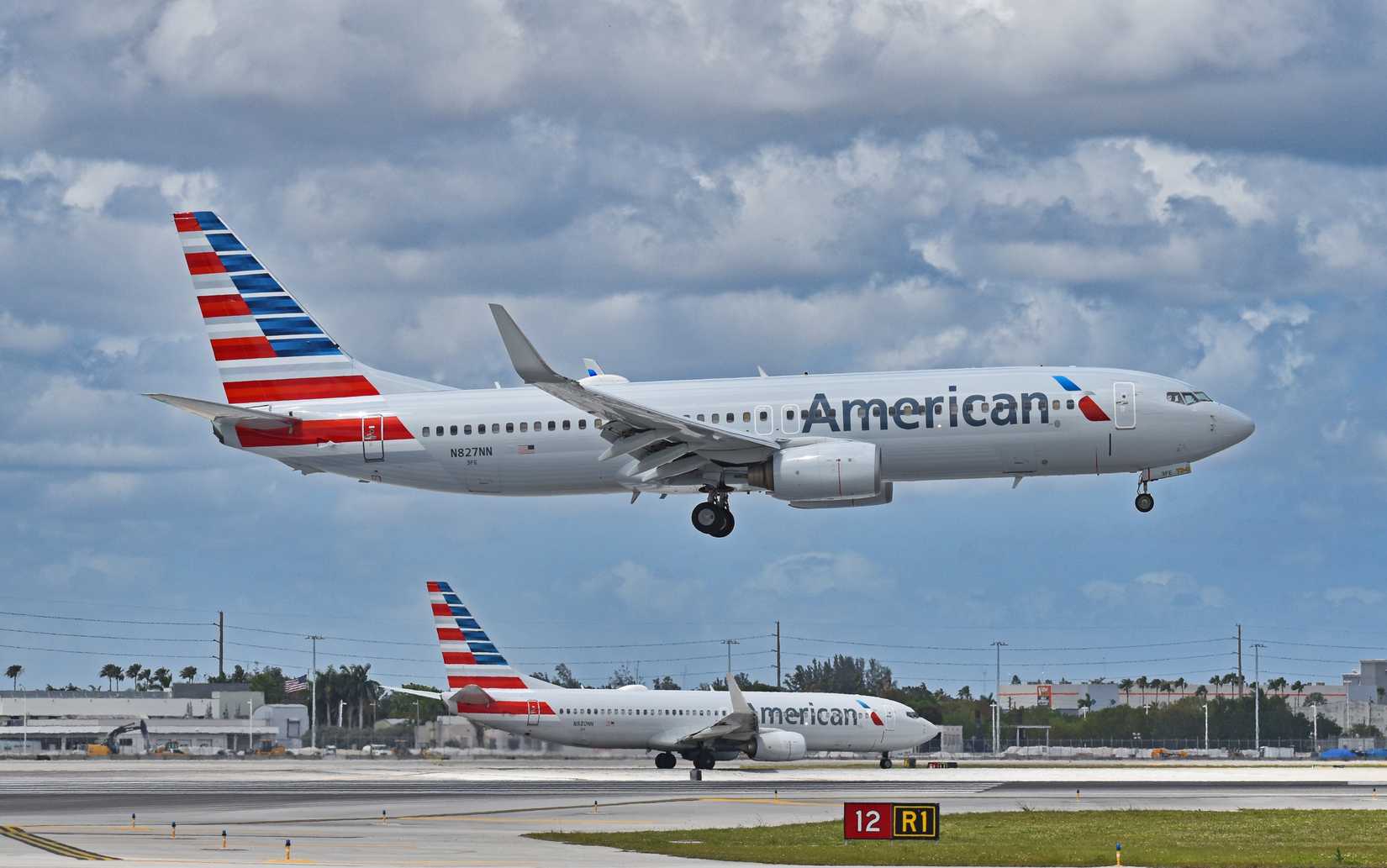 American Airlines Boeing 737-800