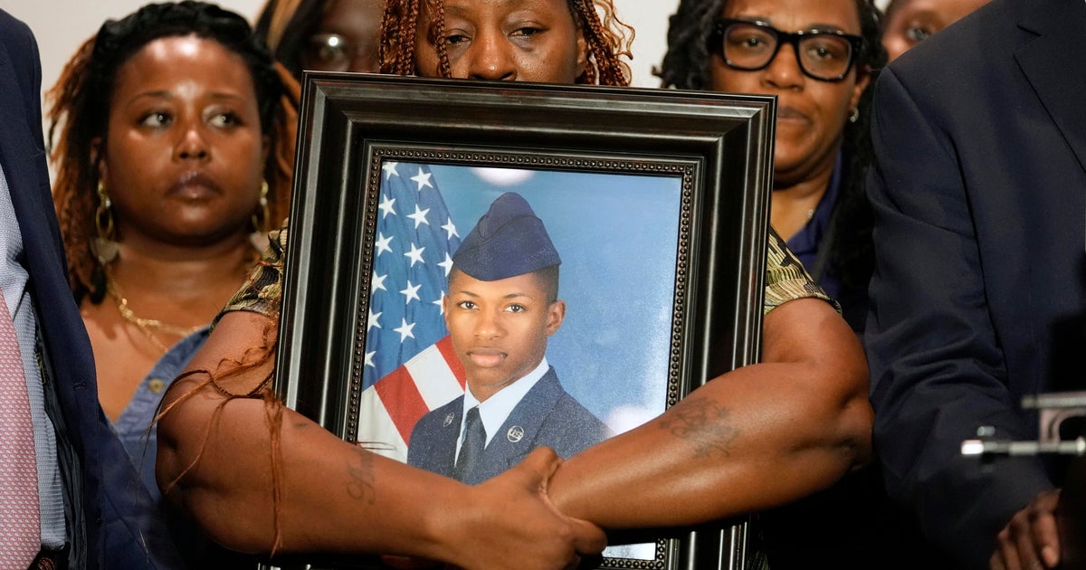 Georgia mother demanding justice almost 2 years after Florida deputy kills U.S. airman son