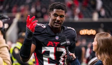 Falcons face questions about Pearce's future after Florida arrest