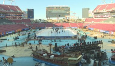 Fans and country music artist Tim McGraw make history as Lightning beat Bruins, 6-5 outdoors in Tampa