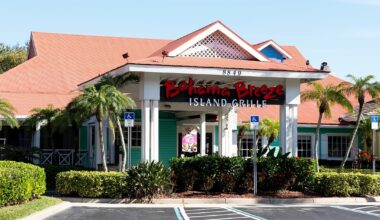 Bahama Breeze in Town Center to close in April