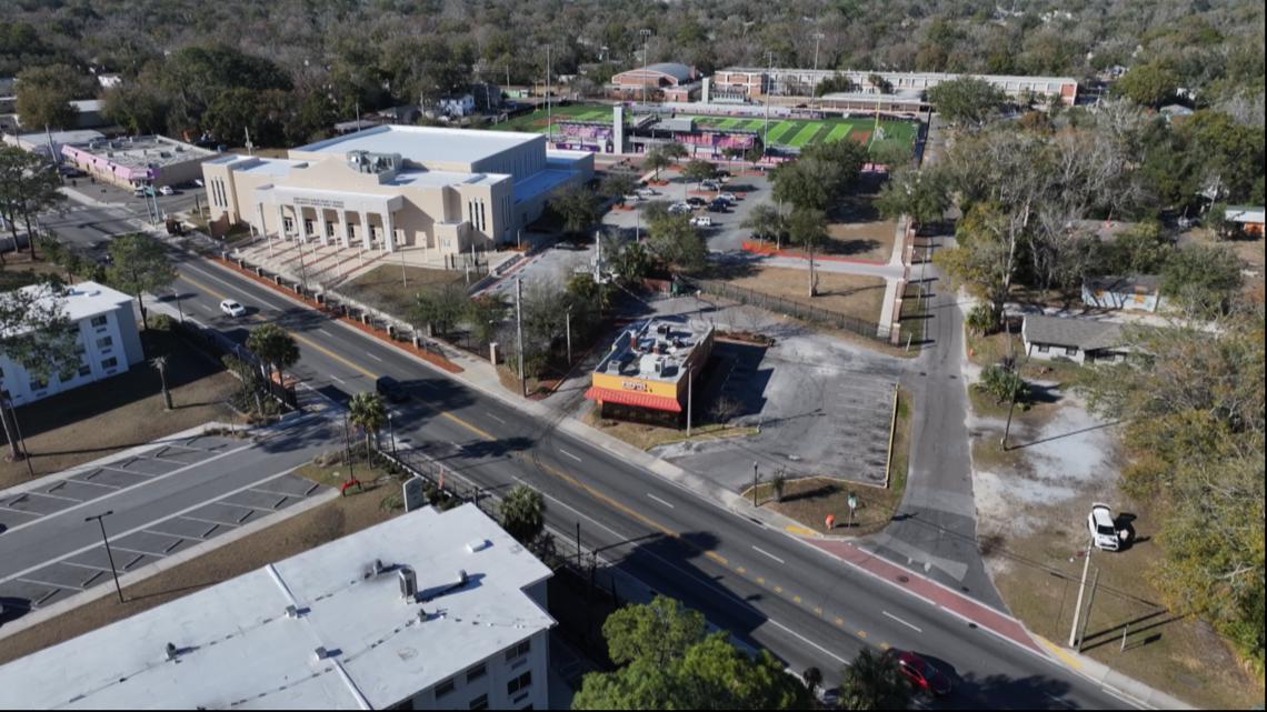 Northside resident speaks out after Kings Road Popeyes closure makes food desert worse