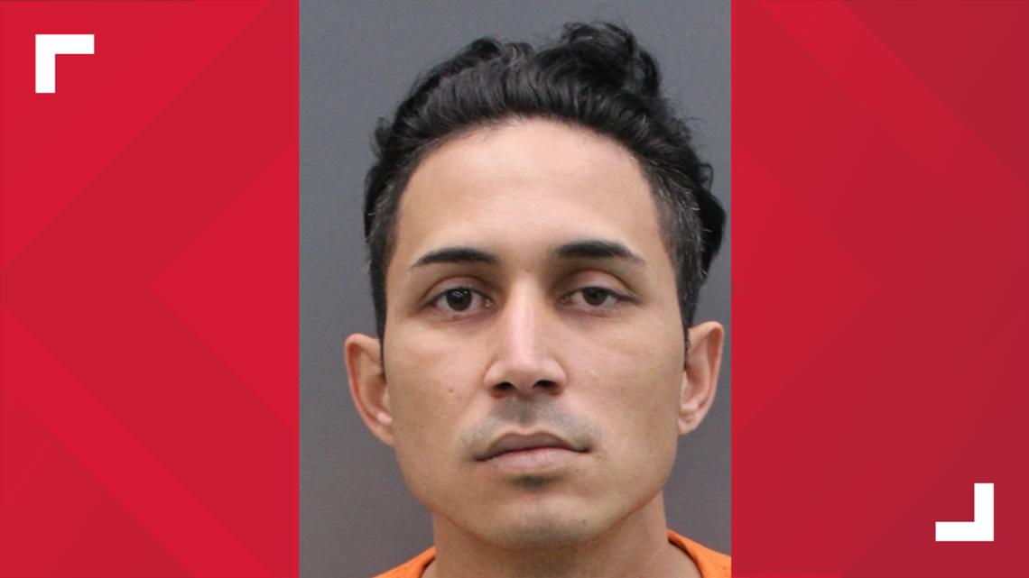 Hillsborough deputies: Lyft driver charged for attacking, threatening woman during ride