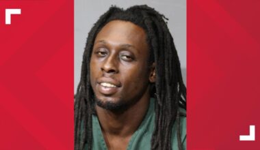 DOJ: Man pleads guilty to robbing, shooting up 2 Jacksonville pizza restaurants