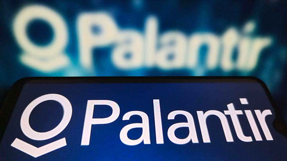 Palantir is off to Miami, while oil prices fall on Iran talks