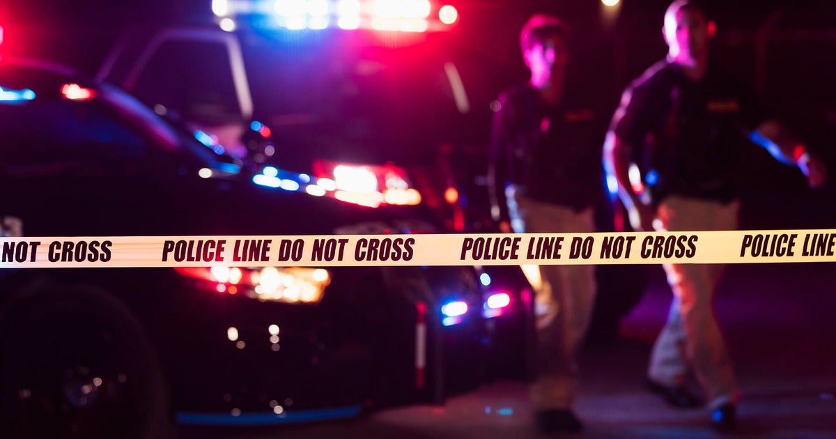 Naked woman's dead body found behind Fort Lauderdale elementary school, police say her death seems "suspicious"