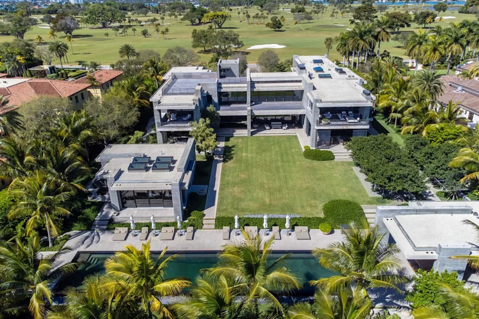 Early last year, reports surfaced that the finished product — a massive, amenity-loaded waterfront compound with a pool, dockage and sweeping Biscayne Bay views — could command as much as $150 million. New York Post