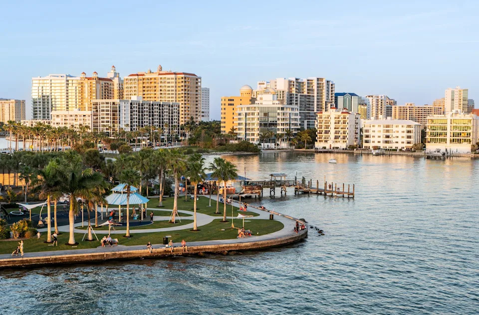 Sarasota blends Gulf Coast beaches, cultural offerings, and a lifestyle as active or relaxed as you want it to be.
