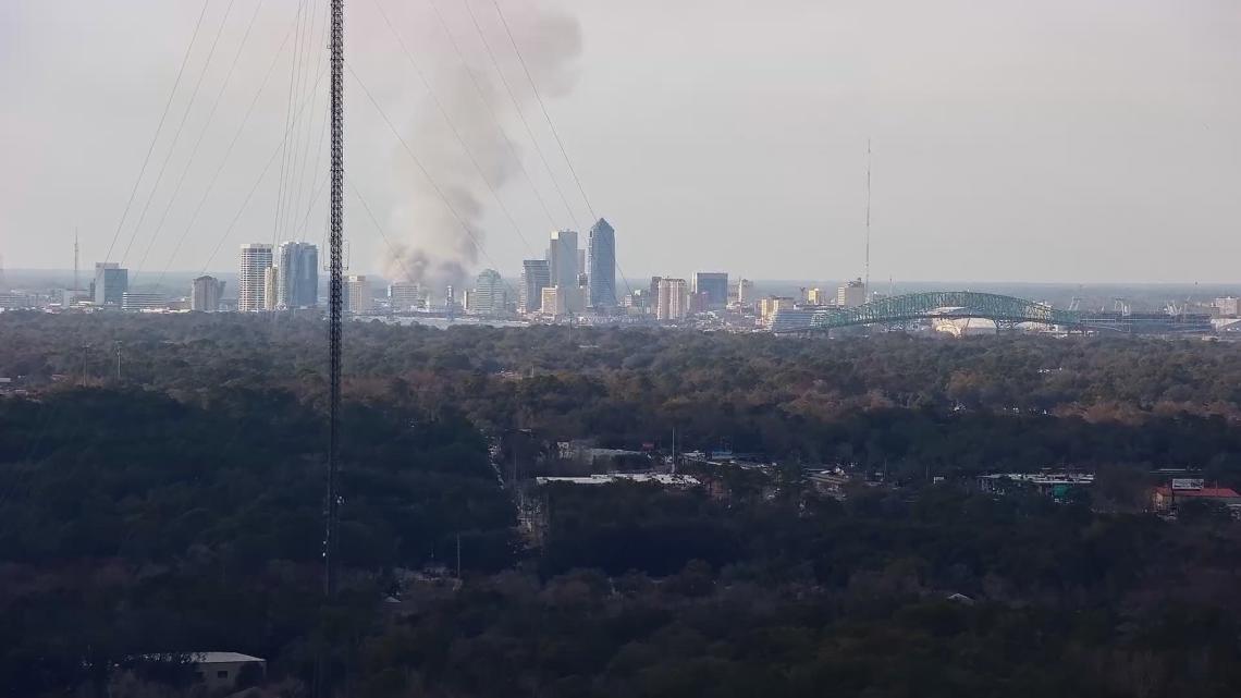 Massive cloud of smoke over Jacksonville coming from recycling plant fire: JFRD