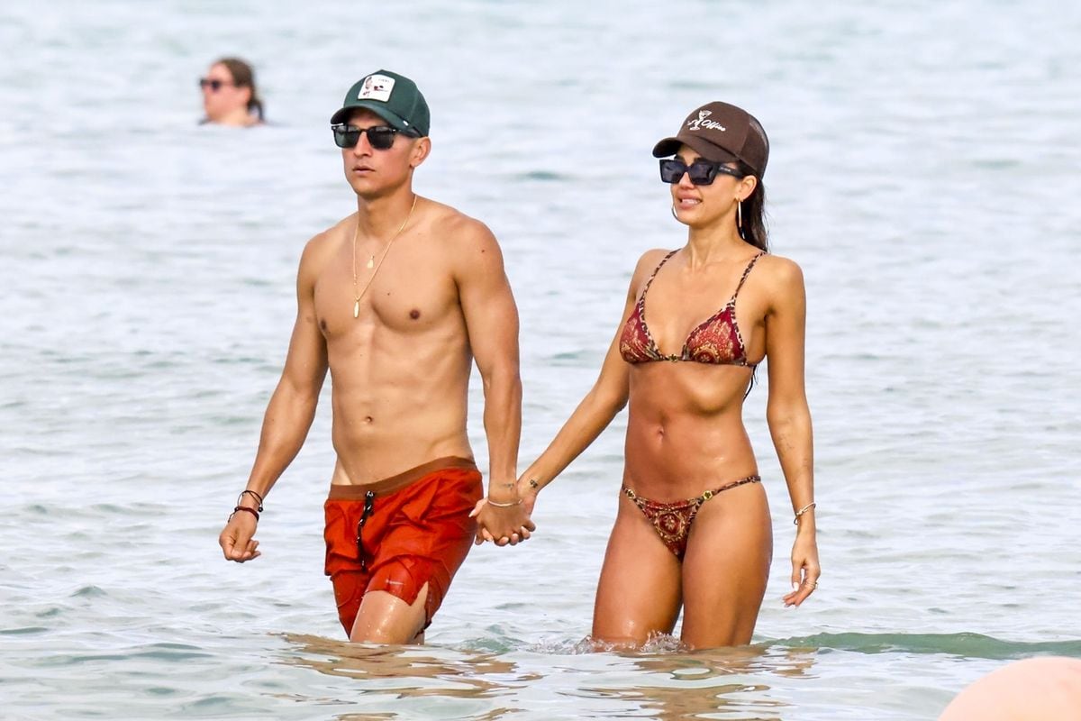 The couple looked fit and happy as they enjoyed their trip to Miami