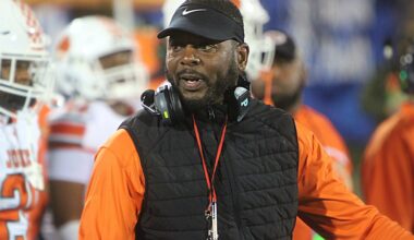 Orange County sets 2026 football slate; Jones to California