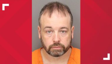 Affidavit: Pinellas County teacher called student 'mommy' in sexually explicit texts