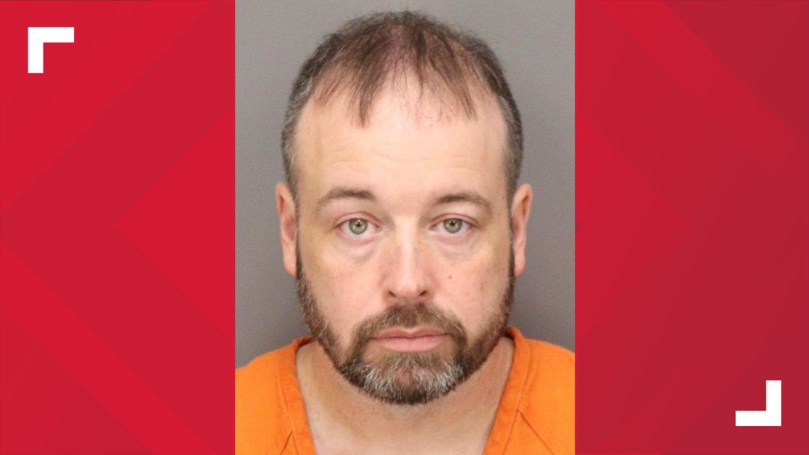 Affidavit: Pinellas County teacher called student 'mommy' in sexually explicit texts