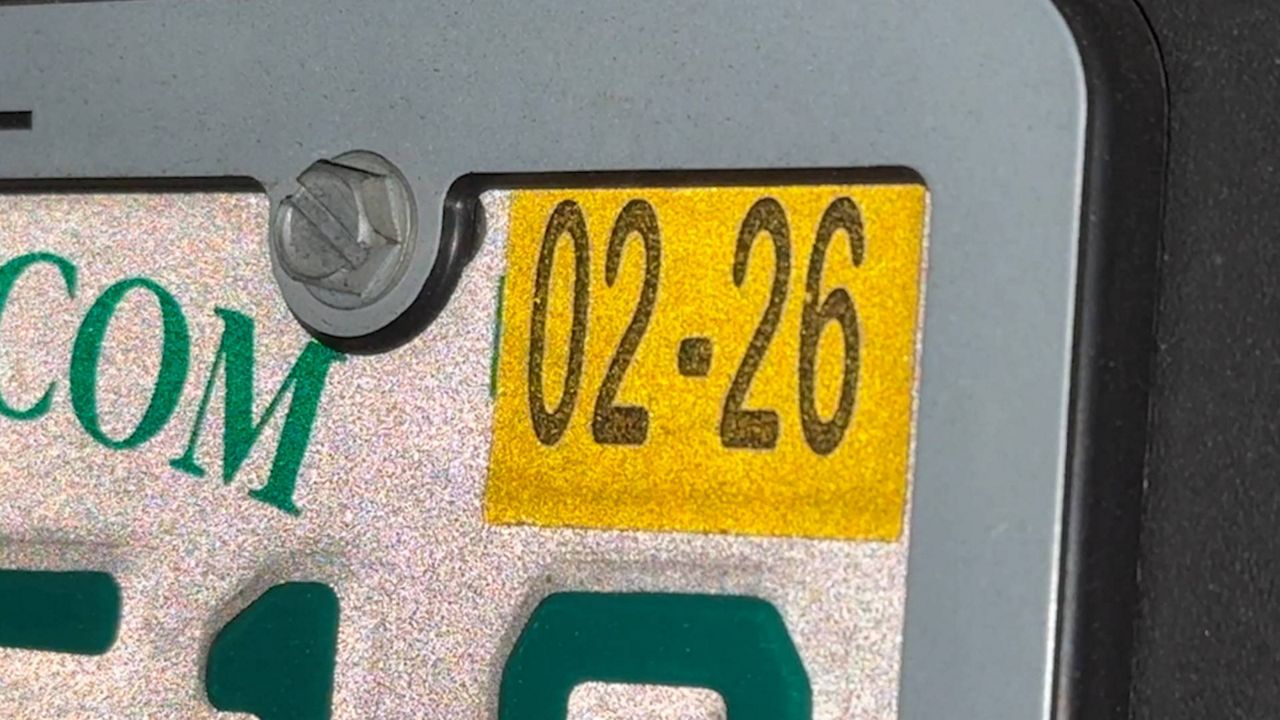 Florida House Bill 841 would eliminate yellow stickers