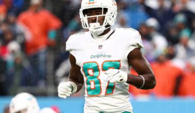 Former Miami Dolphins WR Isaiah Ford joins Bears coaching staff