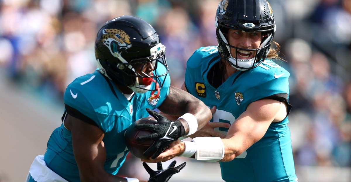 Should the Jacksonville Jaguars re-sign Devin Lloyd and Travis Etienne?