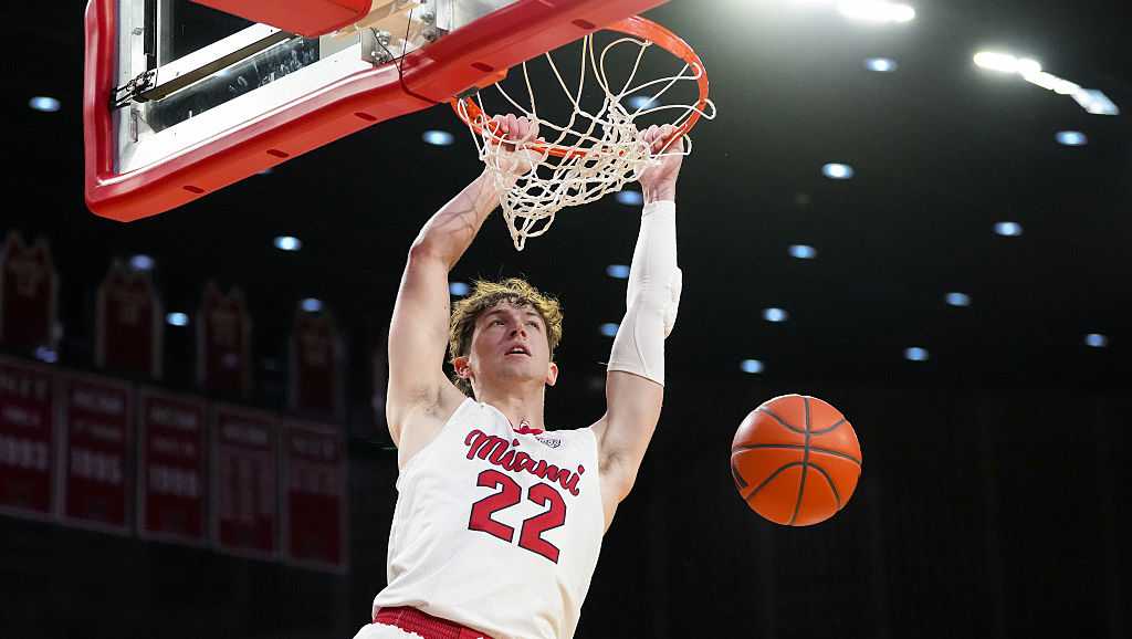 Miami (Ohio) moves to 25-0 with lopsided win over Ohio