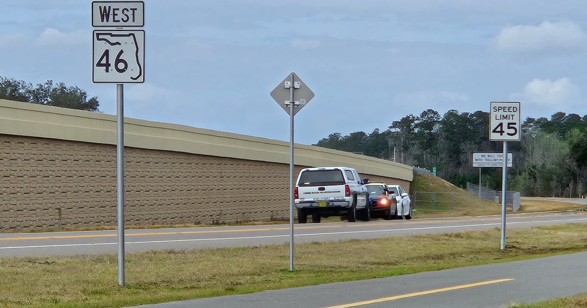 Central Florida woman found dead after apparent fall from SR-429