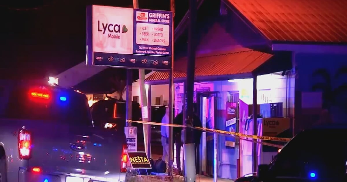 Siblings found dead in Apopka convenience store