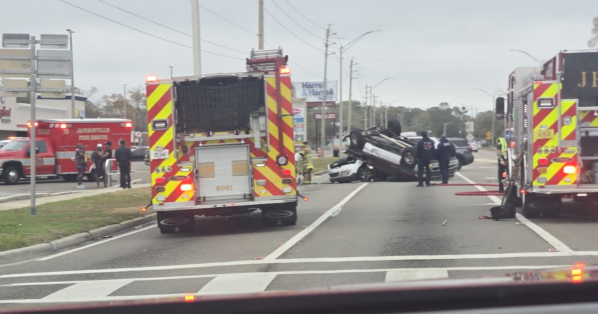 SUV flips over in major crash on Blanding Boulevard – Action News Jax
