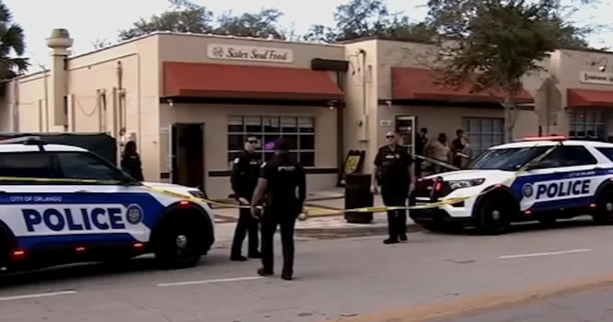 Teen held in Orlando gang-related restaurant shooting