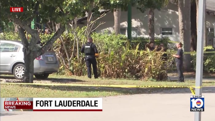 1 hospitalized following Fort Lauderdale stabbing