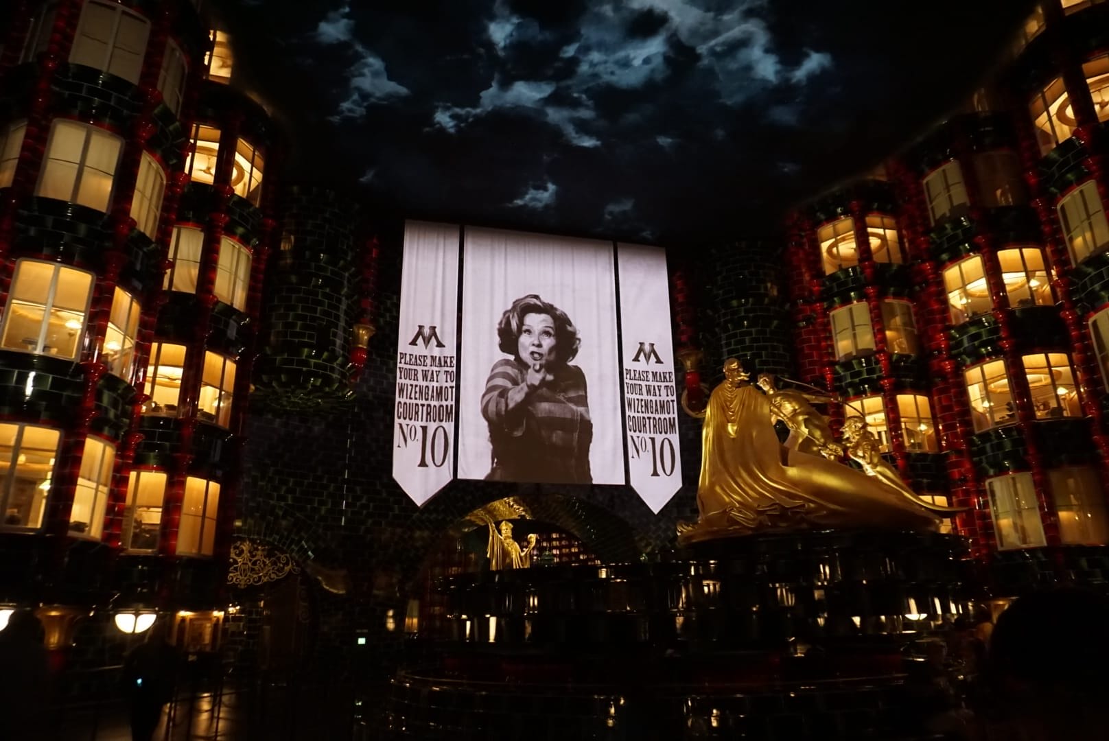 Queue for Harry Potter and the Battle at the Ministry attraction at Universal Epic Universe