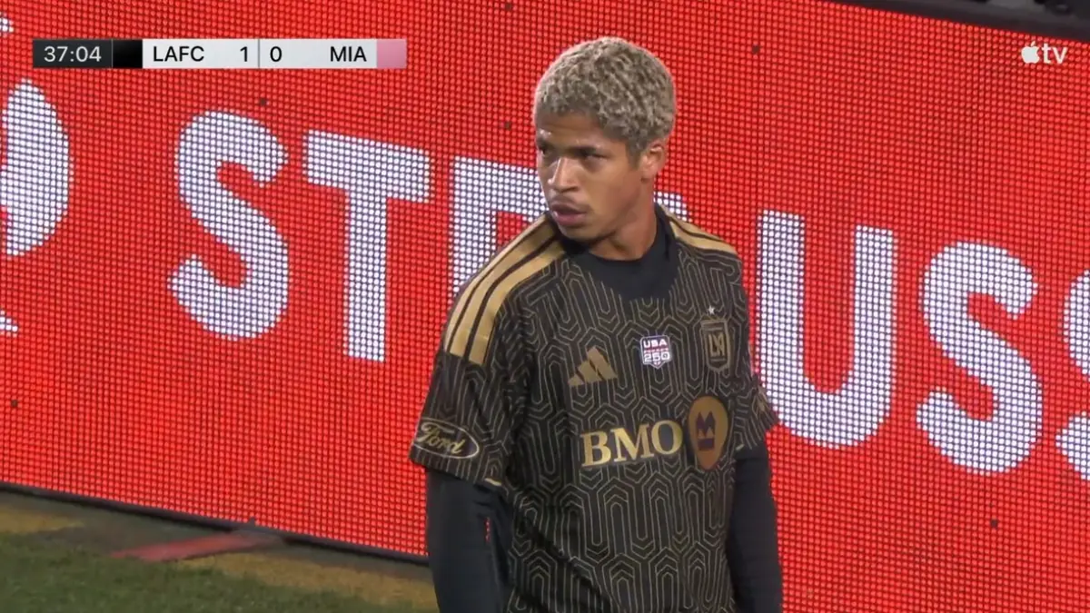 David Martínez Steals the Show as LAFC Stun Messi's Inter Miami 2-0 in Blockbuster 2026 MLS Season Opener