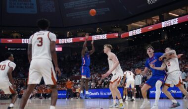 No. 7 Florida runs away from Texas in second half for 84-71 victory