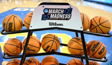 North Carolina, Florida Remind Everyone It's College Basketball Season