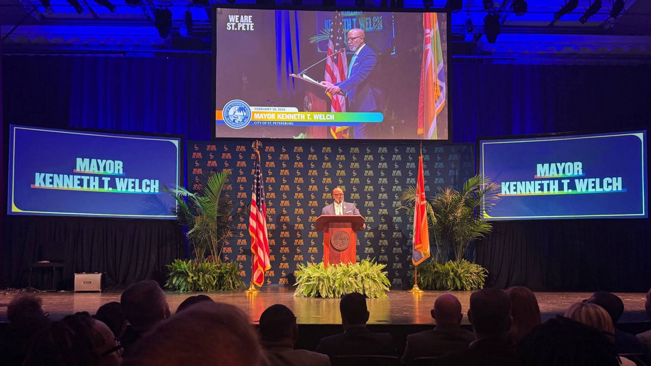 St. Petersburg Mayor Ken Welch (File)