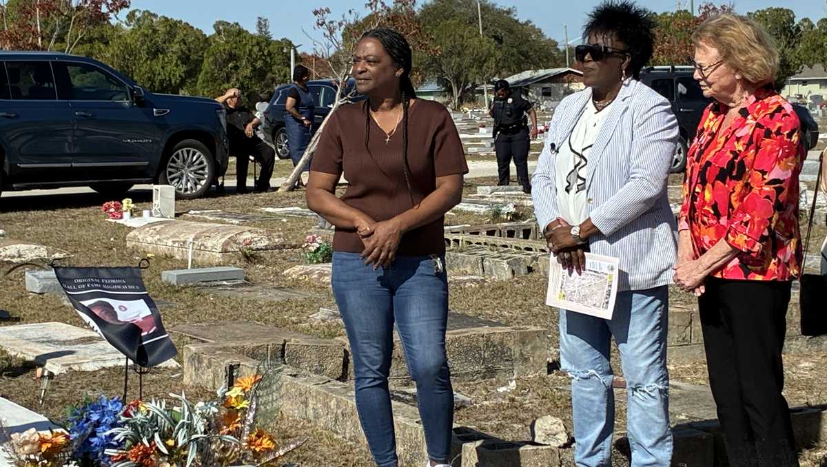 Florida Highwaymen grave site honored in Fort Pierce