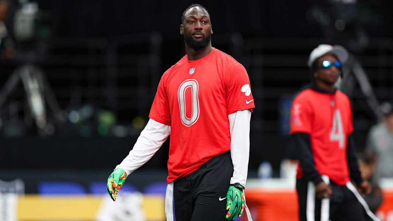 Devin Lloyd heading into free agency after career year; LB prefers Jaguars return, but 'no talks' yet