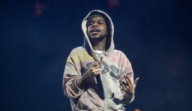 ATLANTA, GEORGIA - DECEMBER 5: Rapper Lil Poppa performs during Rod Wave - Last Lap Tour at State Farm Arena on December 5, 2024 in Atlanta, Georgia.