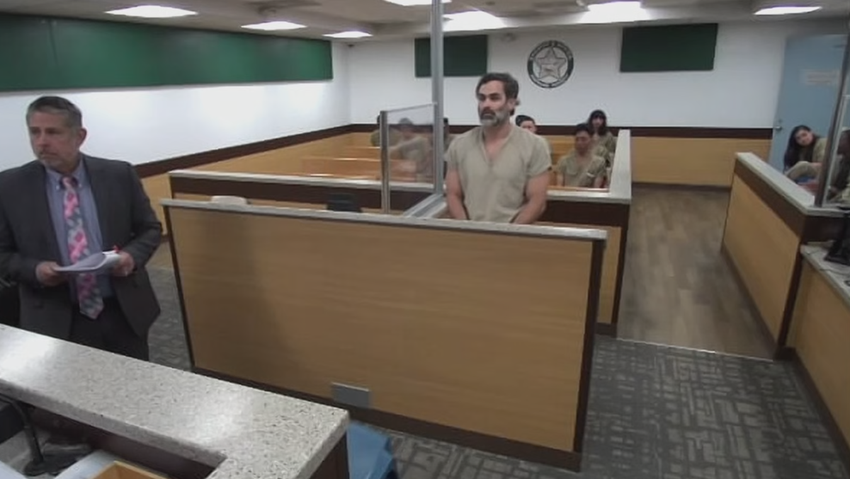 Ex-Central Florida high school coach held on $500K bond