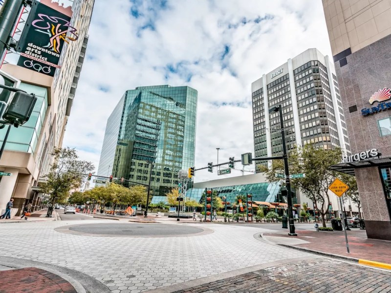 Fake QR code scam found on downtown parking meters, OPD says