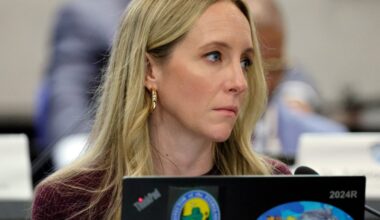 Law firm advises Broward schools against recouping bonuses