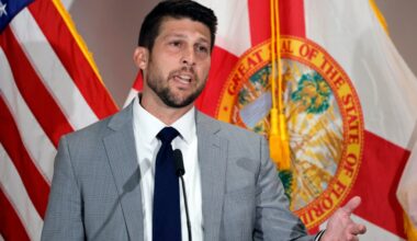 Florida attorney general targets Jacksonville mayor’s team over allegations of ICE obstruction – Sun Sentinel