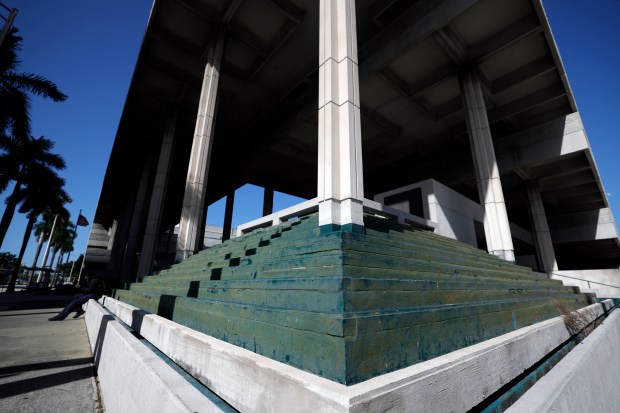 The long-defunct fountain steps at the federal courthouse in Fort Lauderdale are shown on Tuesday. (Amy Beth Bennett/South Florida Sun Sentinel)