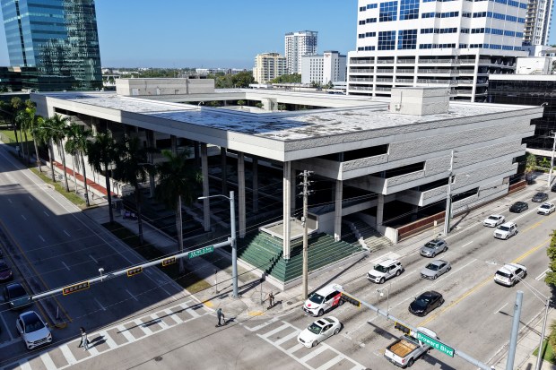An aerial view of the federal courthouse in Fort Lauderdale on Tuesday. Fort Lauderdale is interested in using the building for a new charter school when a new federal courthouse opens next year. (Amy Beth Bennett/South Florida Sun Sentinel)