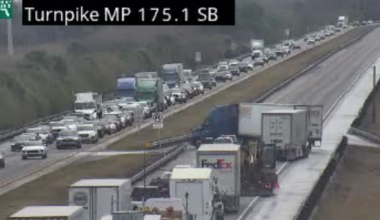 Vehicle fire closes Florida's Turnpike in Indian River County