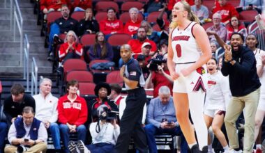 No. 9 Louisville romps Florida State in 3rd straight win