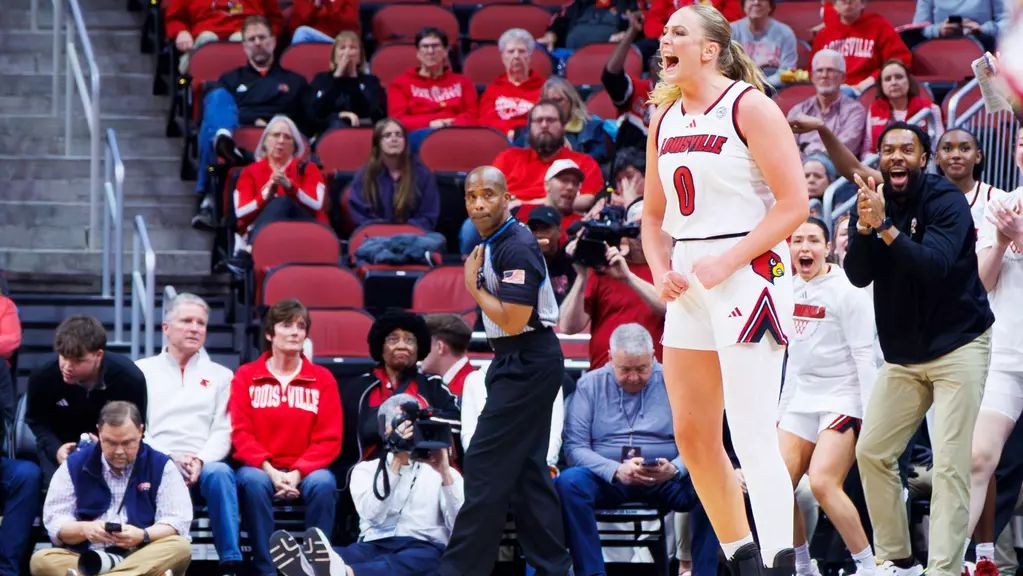 No. 9 Louisville romps Florida State in 3rd straight win